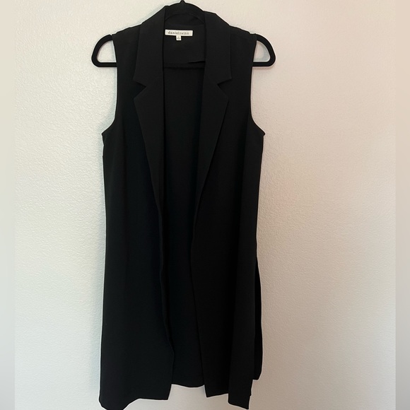 Sleeveless vest. MIDI length. Obsessed! - Picture 1 of 3
